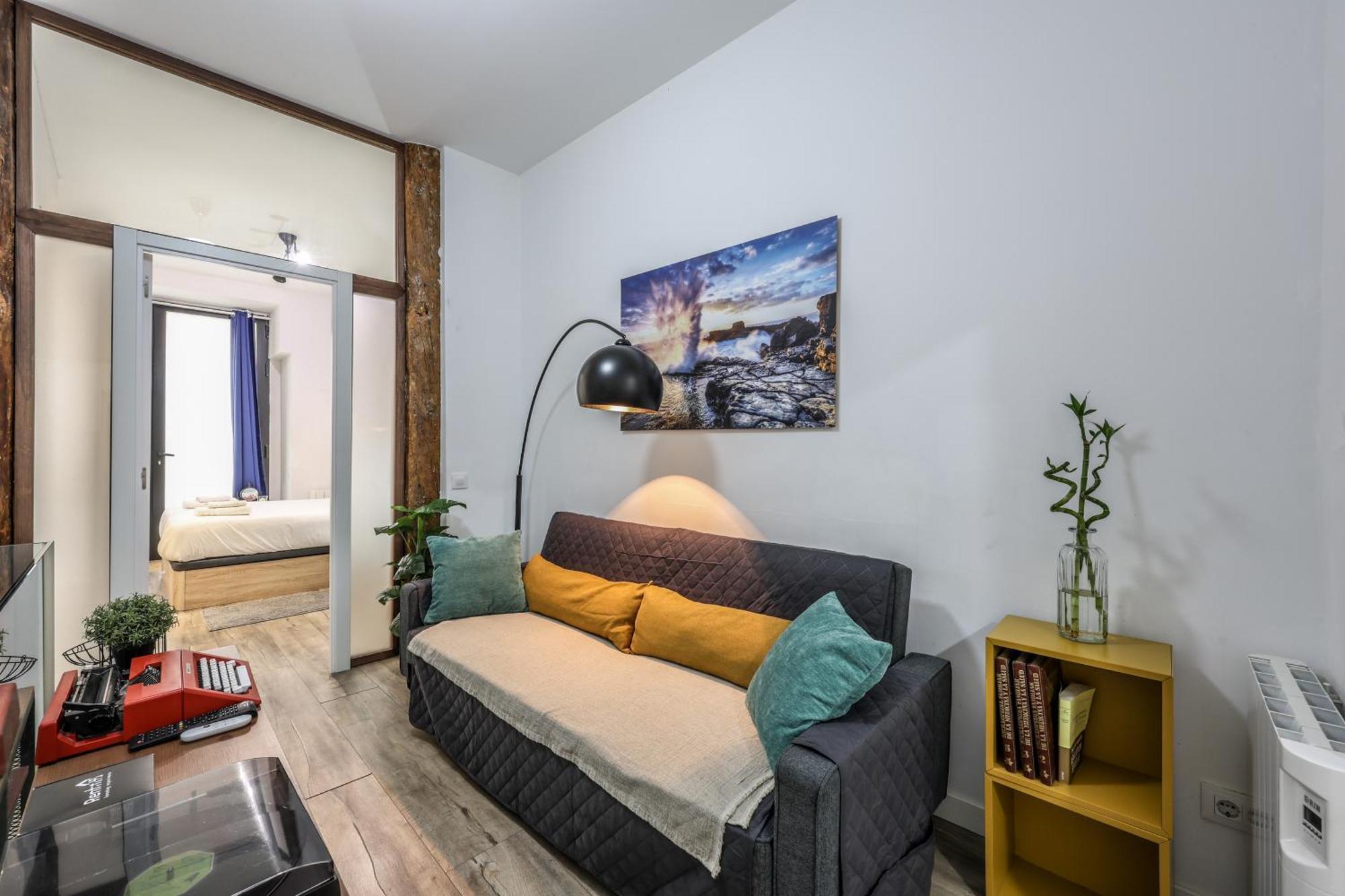 Unique Flat La Latina * Billiard & Darts Apartment Madrid Bagian luar foto
